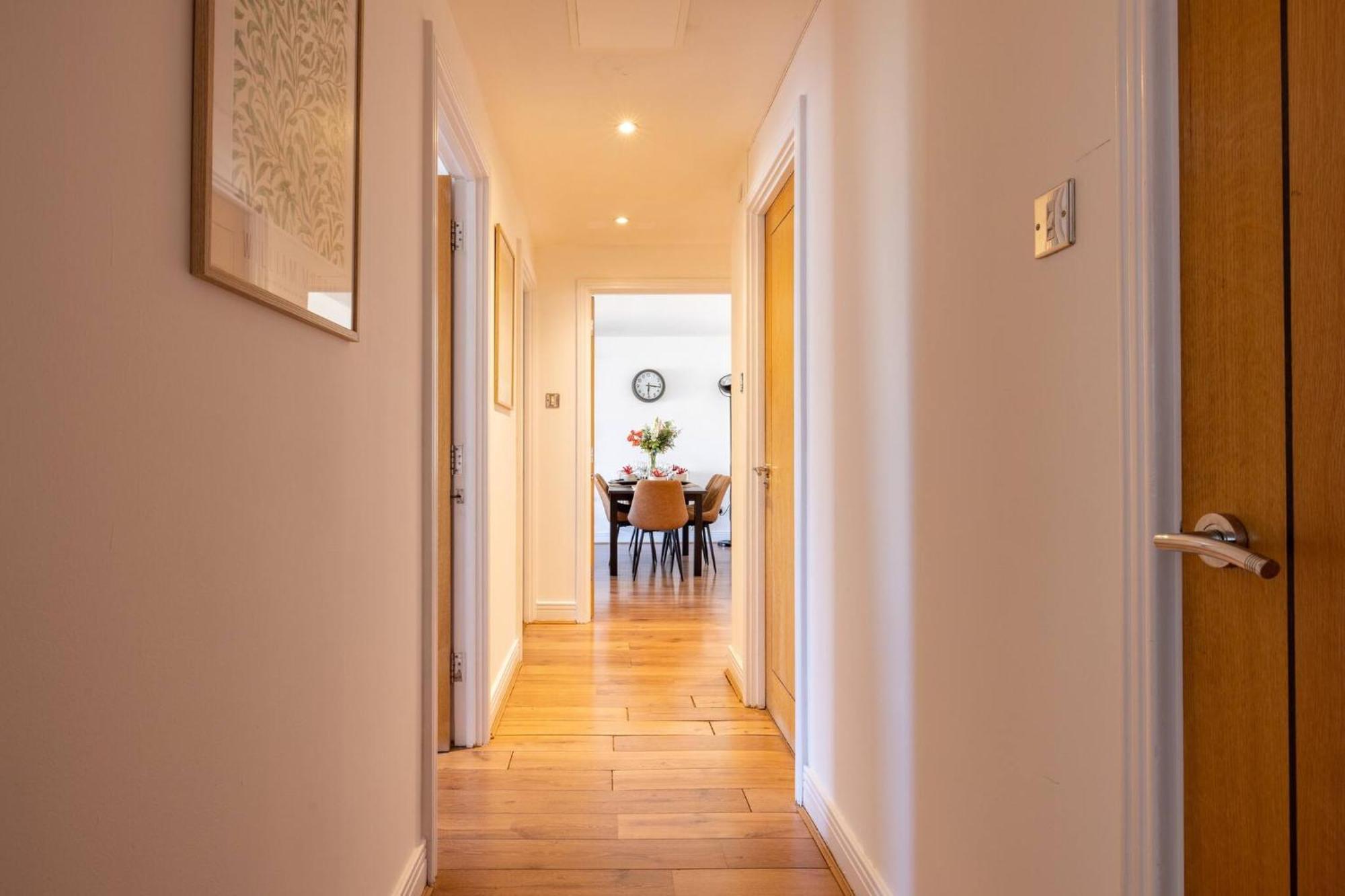 Wild Roses Service Apartments - East India London Exterior foto