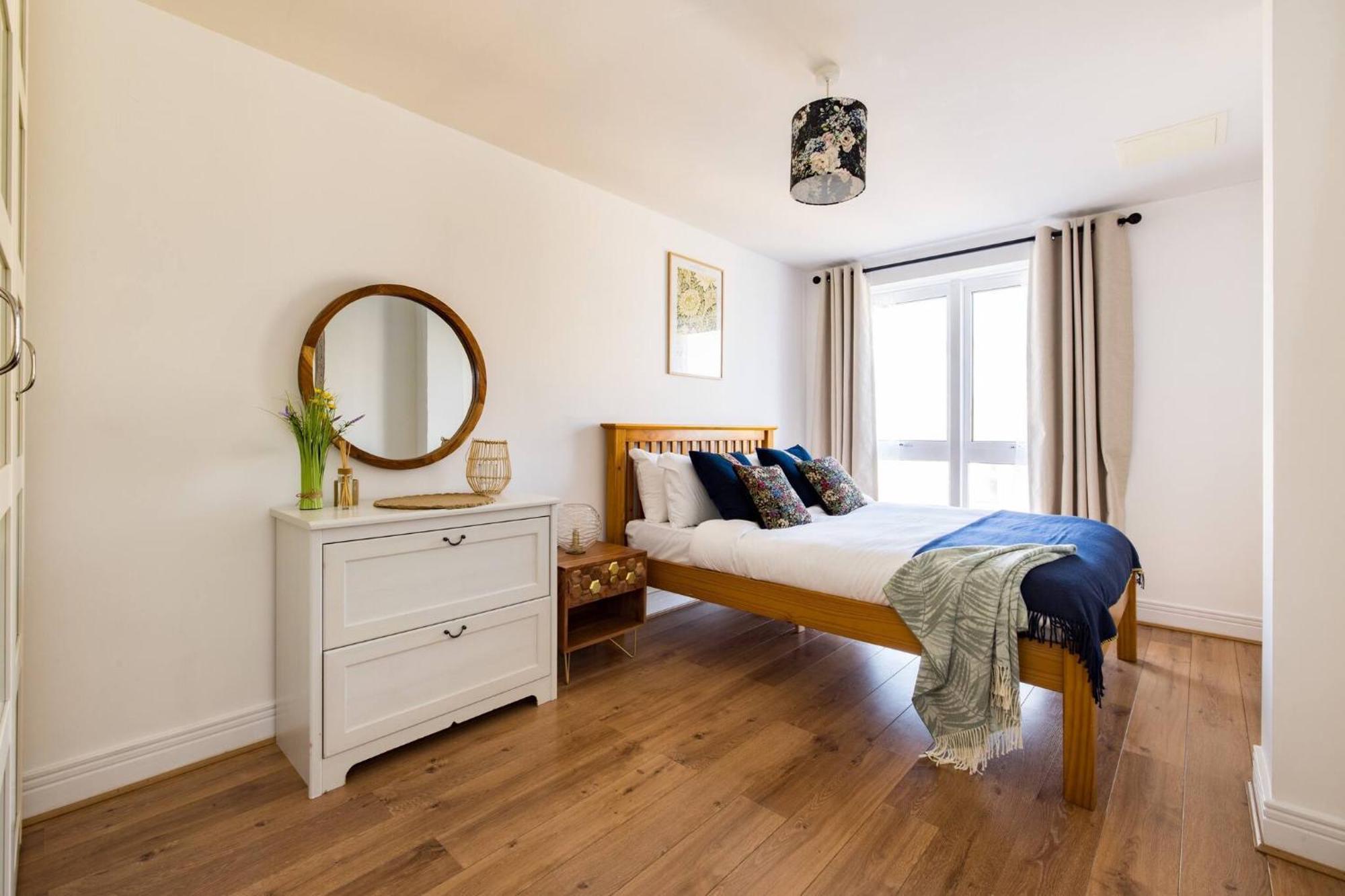 Wild Roses Service Apartments - East India London Exterior foto