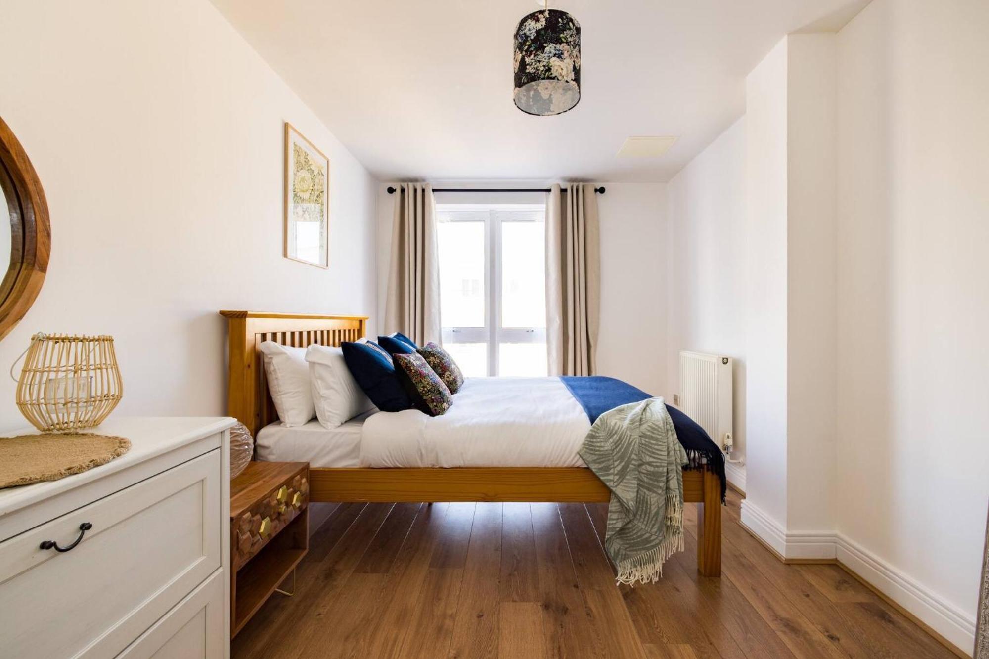 Wild Roses Service Apartments - East India London Exterior foto
